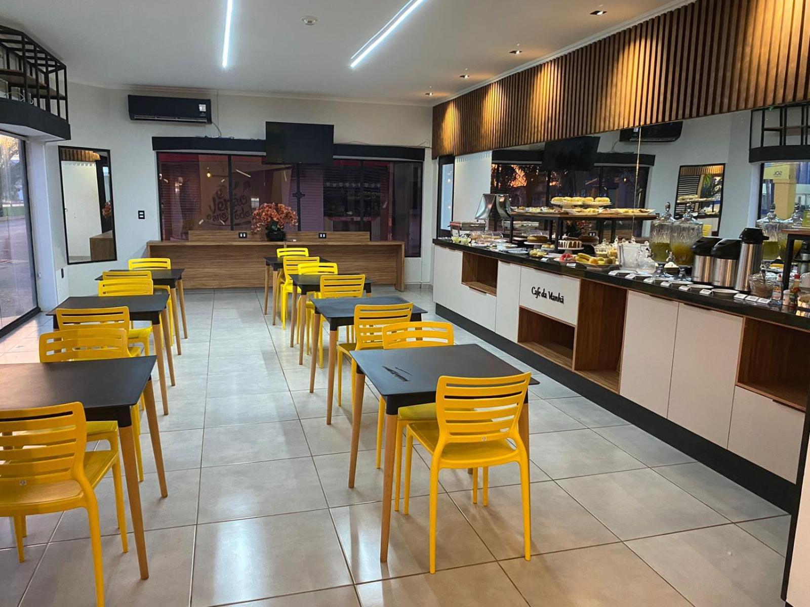 Hotel Avenida Plaza Querencia  ภายนอก รูปภาพ